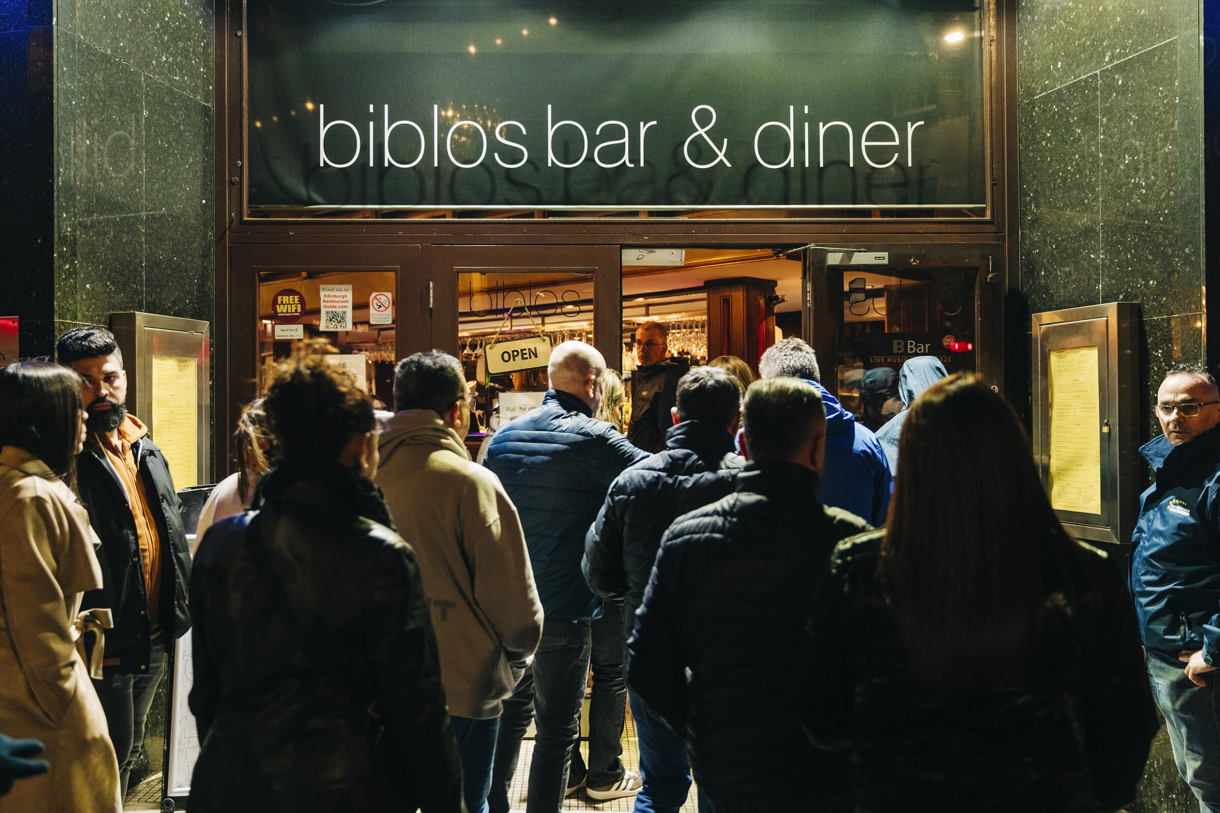 Where to Eat the Best Haggis in Edinburgh: Experience Authentic Scottish Dinner and Live Music